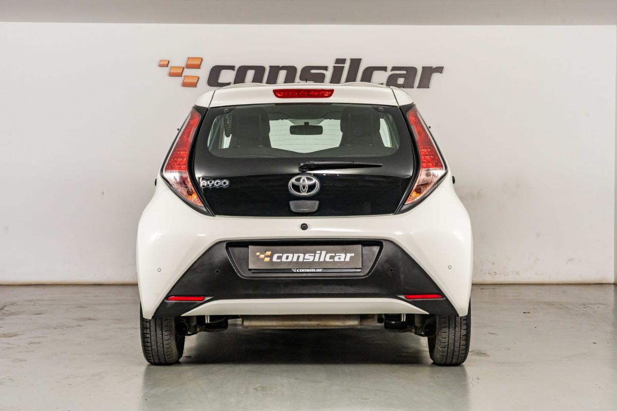 toyota-aygo-2018-gasolina-998cc
