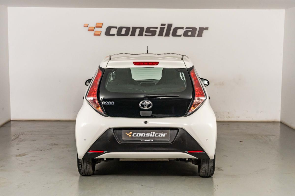 toyota-aygo-2018-gasolina-998cc