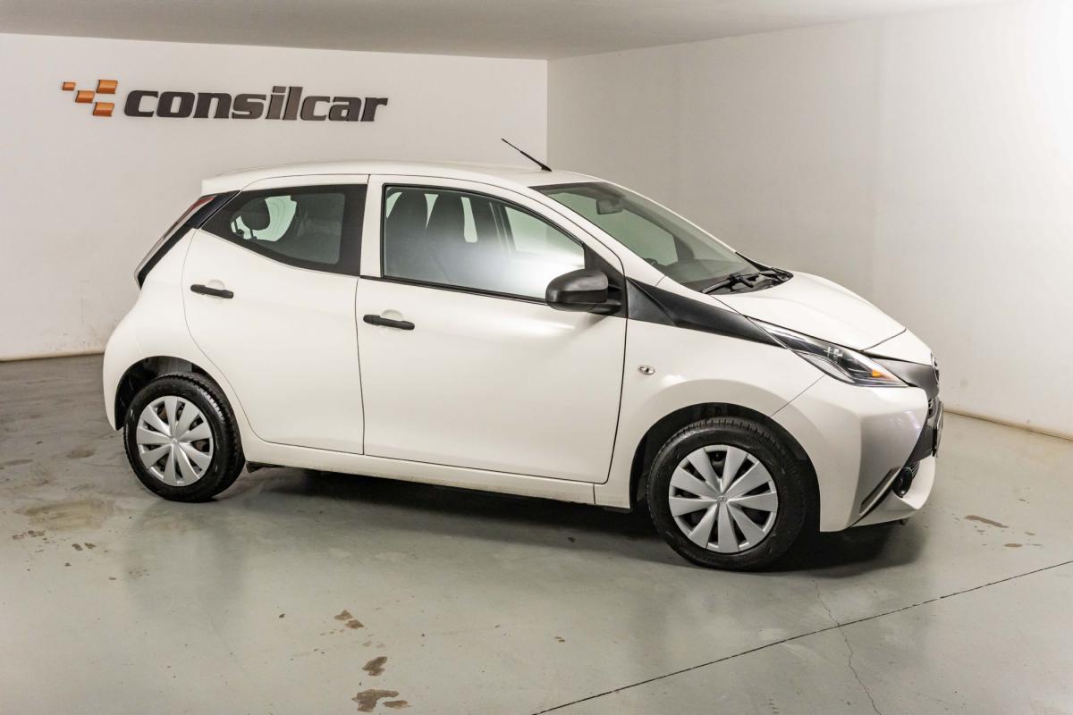 toyota-aygo-2018-gasolina-998cc