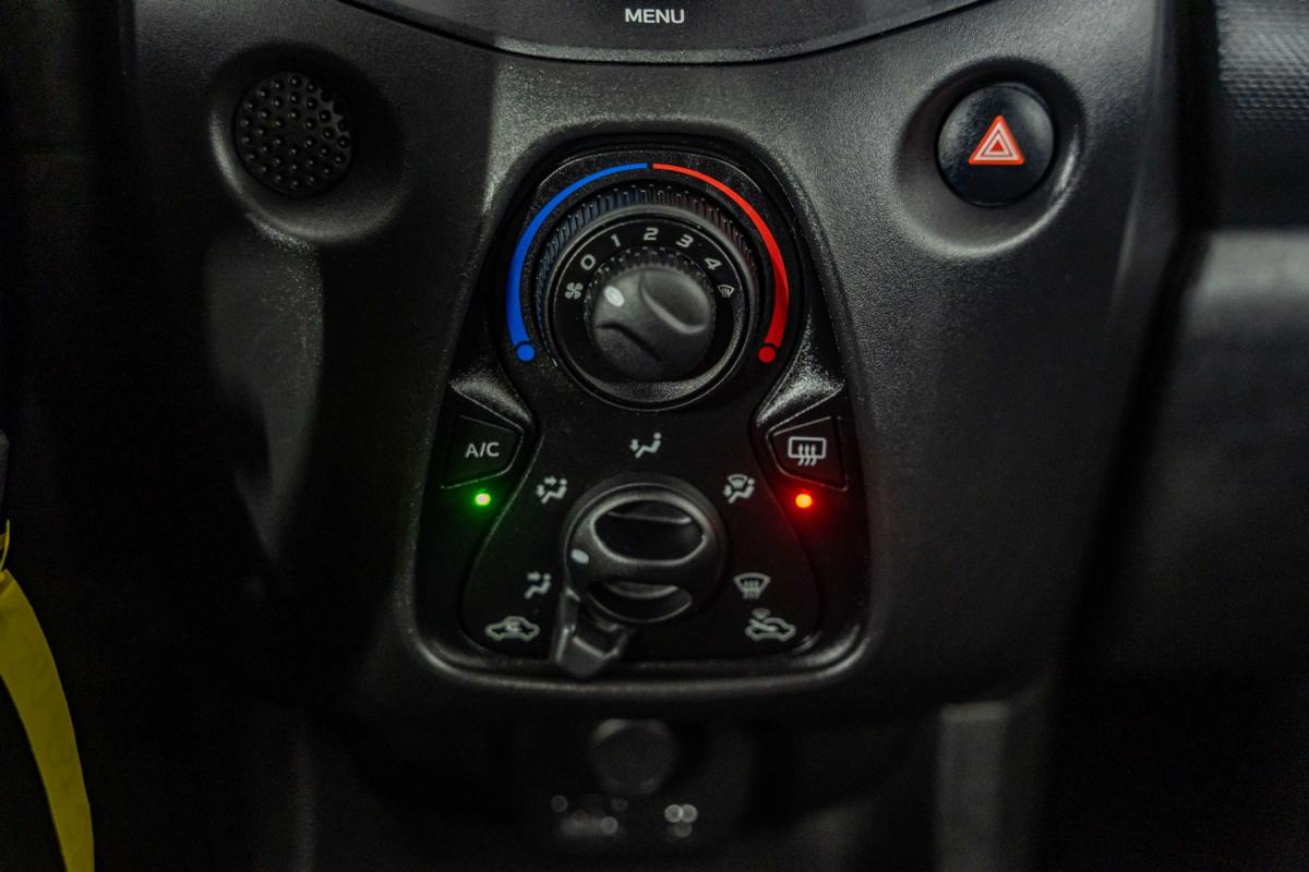 toyota-aygo-2018-gasolina-998cc