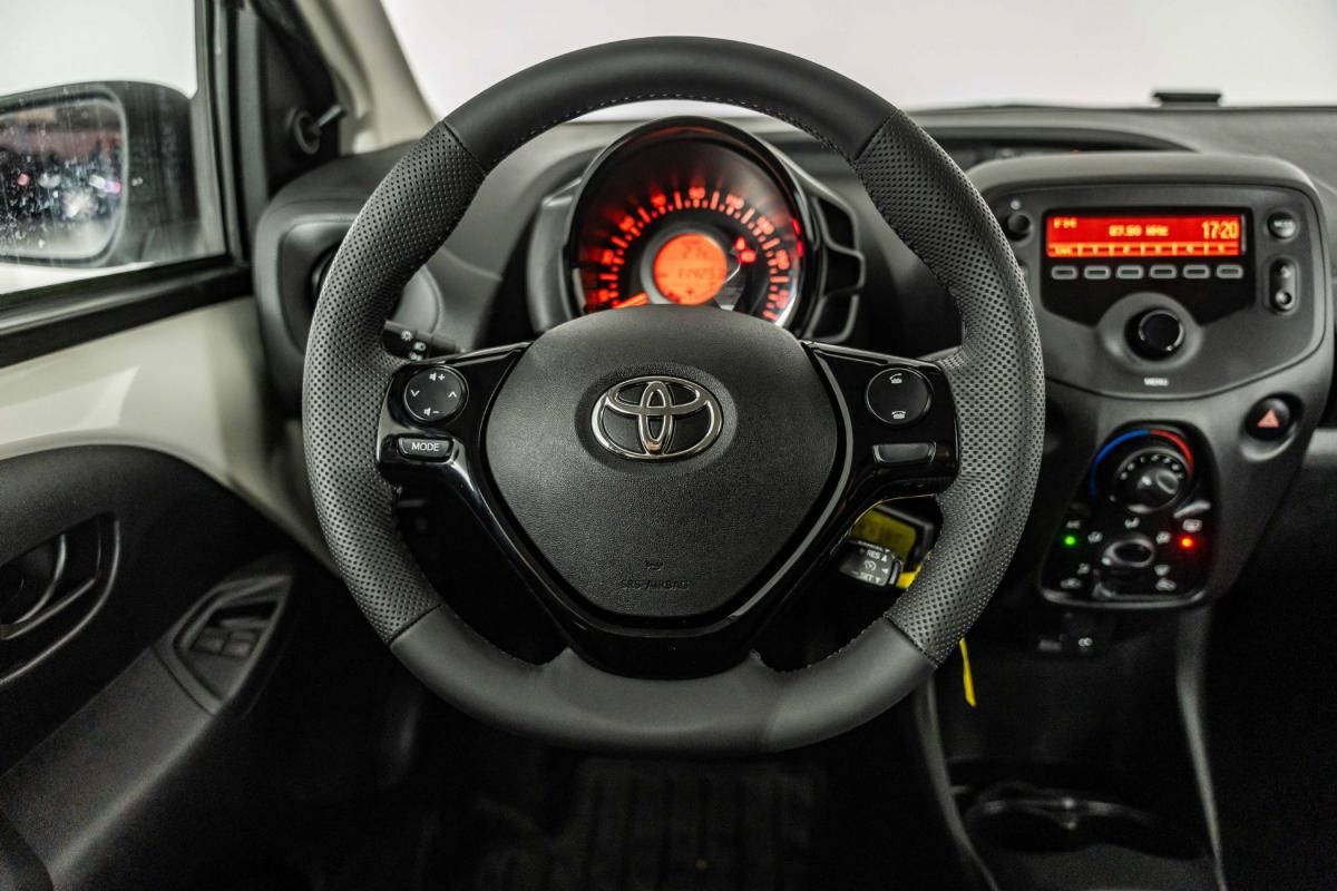 toyota-aygo-2018-gasolina-998cc
