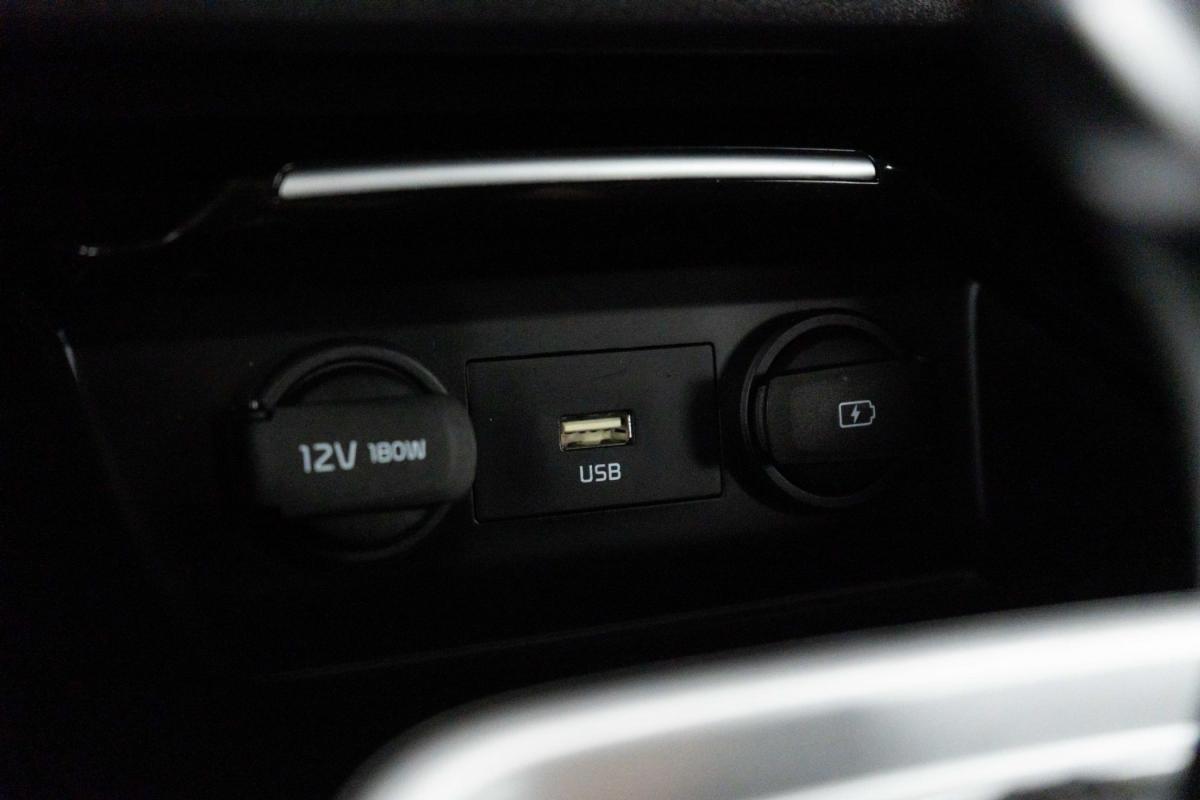 kia-xceed-2022-hibrido-a-gasolina-1580cc