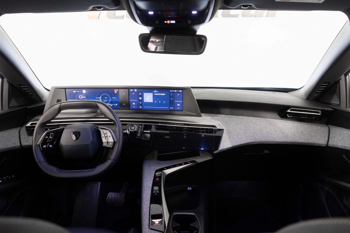 peugeot-5008-2025-gasolina-1199cc