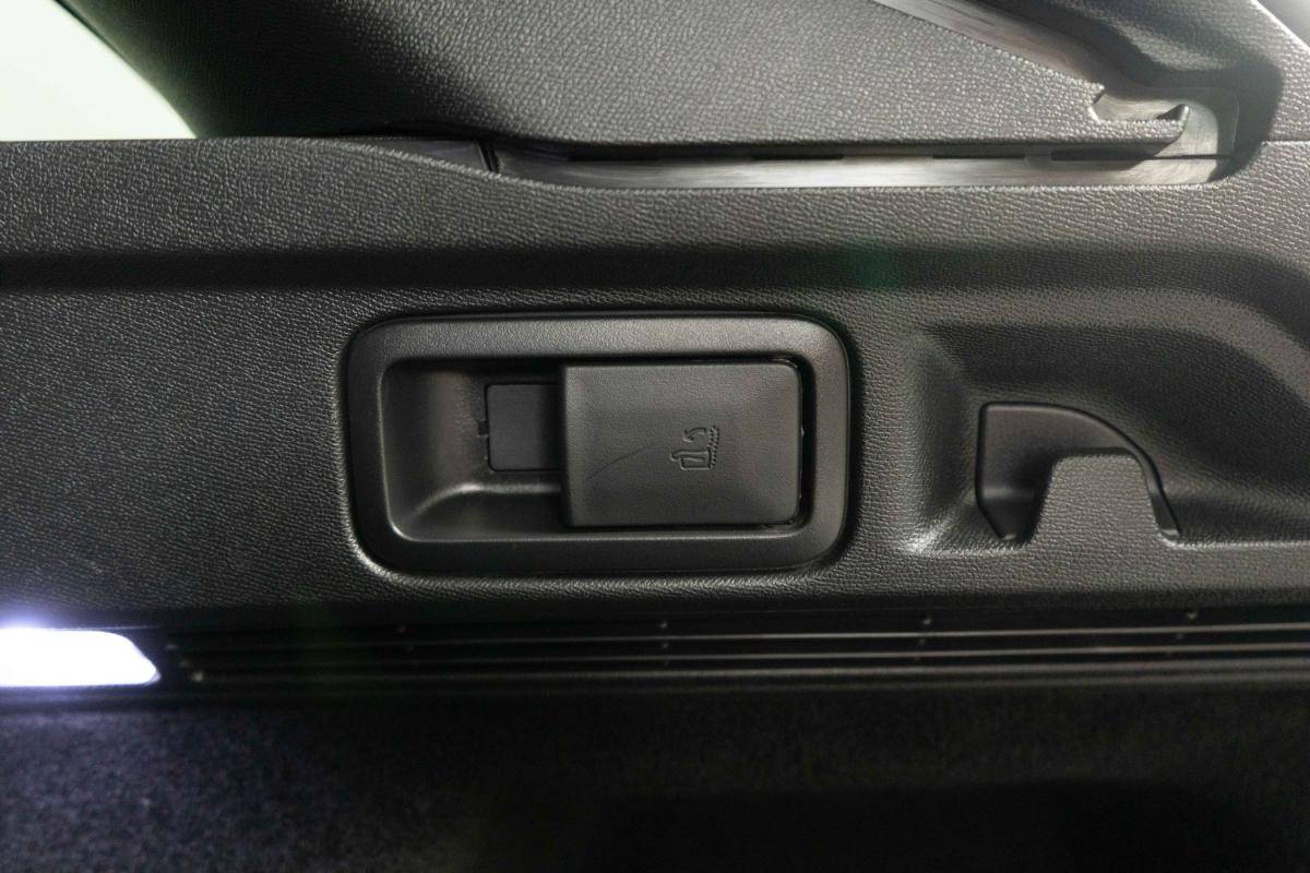 peugeot-508-sw-2021-hibrido-a-gasolina-1598cc