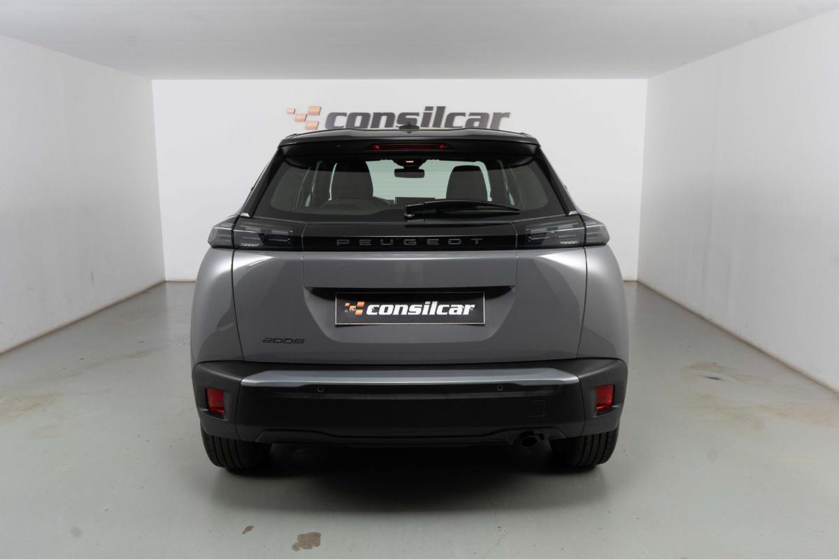 peugeot-2008-2024-gasolina-1199cc