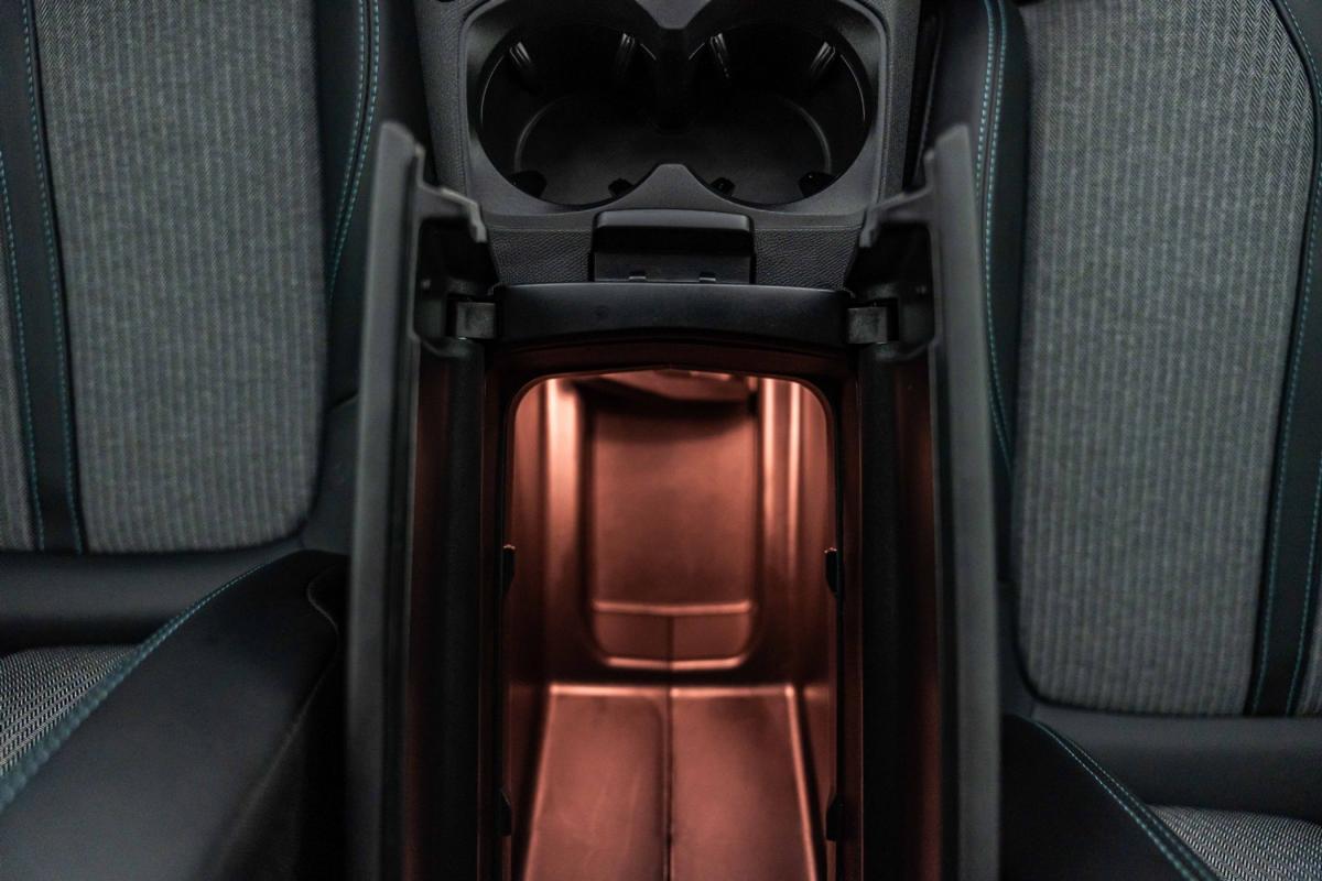 peugeot-3008-2024-hibrido-a-gasolina-1598cc