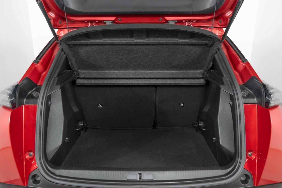 peugeot-2008-2024-gasolina-1199cc