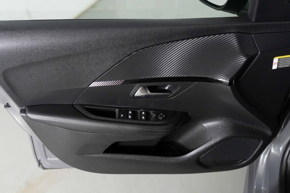peugeot-208-2025-gasolina-1199cc