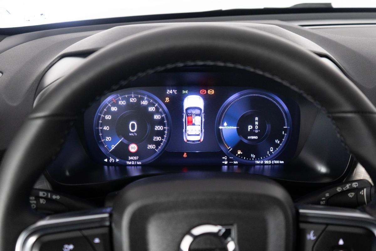 volvo-xc40-2022-hibrido-a-gasolina-1477cc