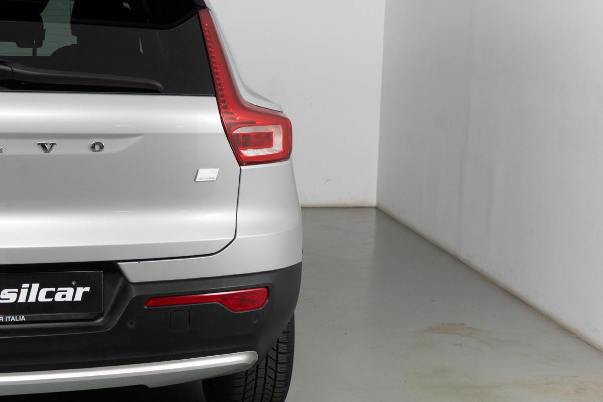 volvo-xc40-2022-hibrido-a-gasolina-1477cc