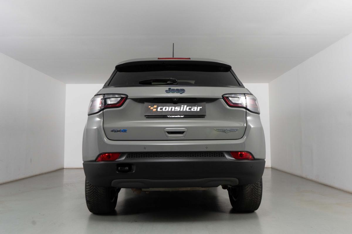 jeep-compass-2023-hibrido-a-gasolina-1332cc