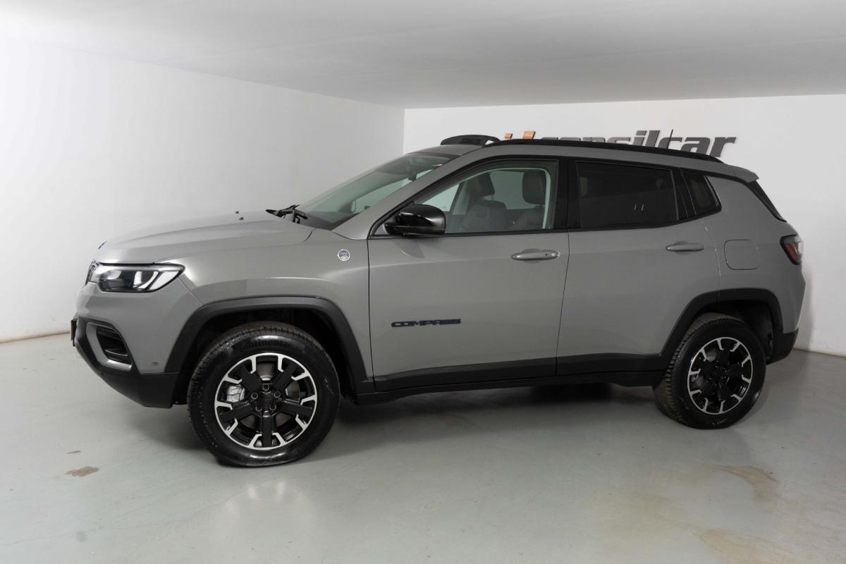 jeep-compass-2023-hibrido-a-gasolina-1332cc