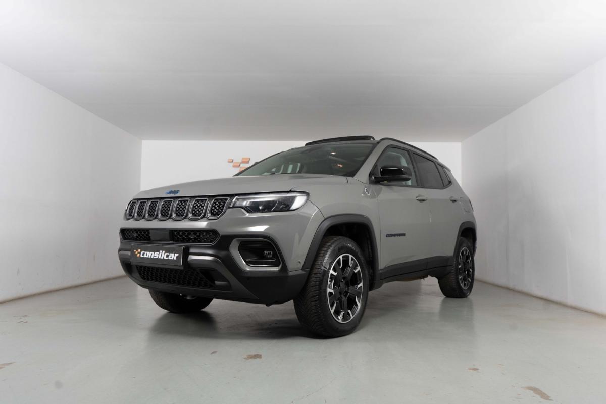 jeep-compass-2023-hibrido-a-gasolina-1332cc