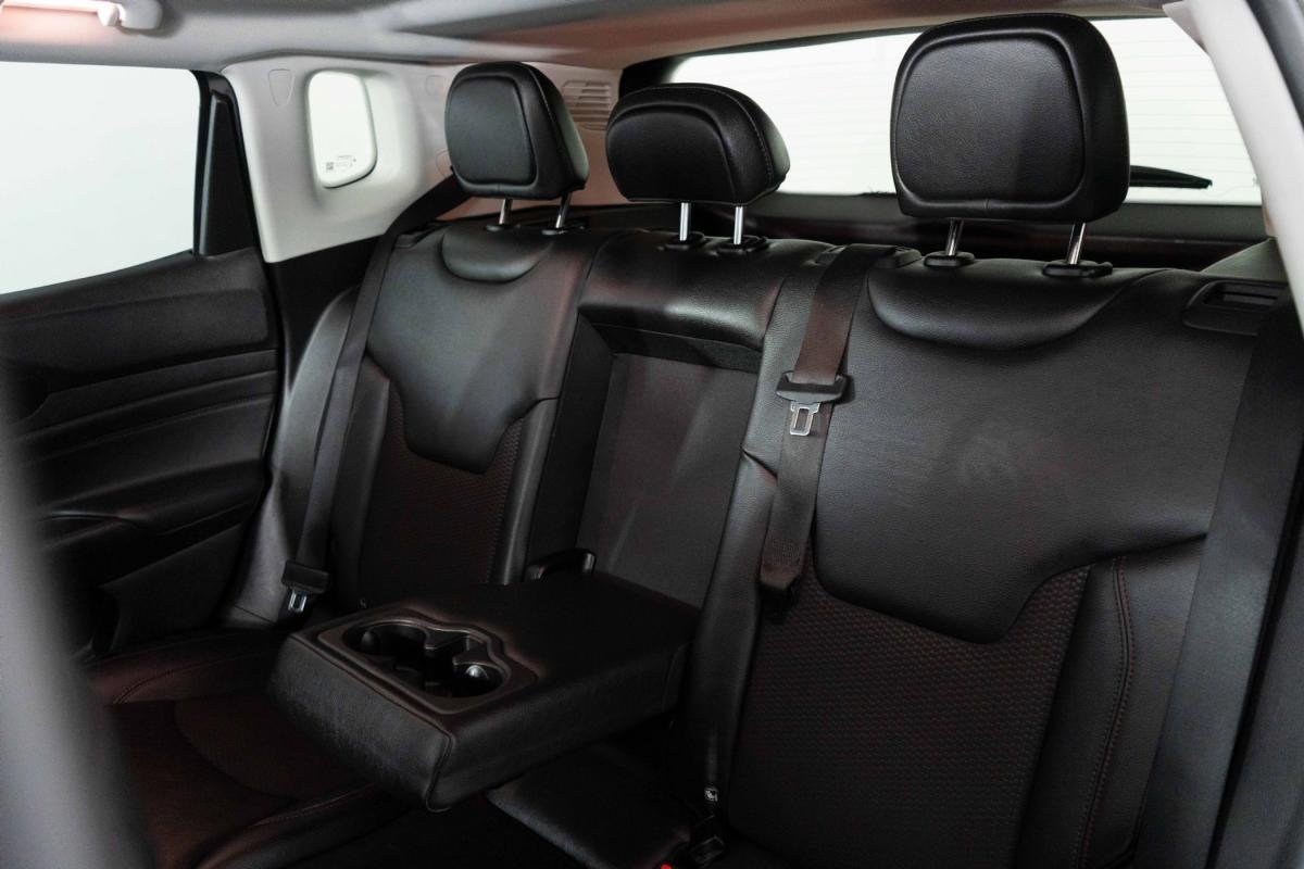 jeep-compass-2023-hibrido-a-gasolina-1332cc