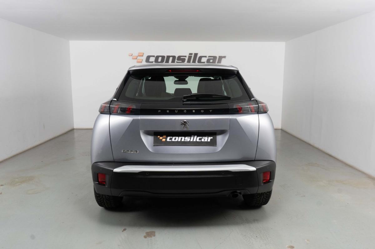 peugeot-2008-2022-gasolina-1199cc