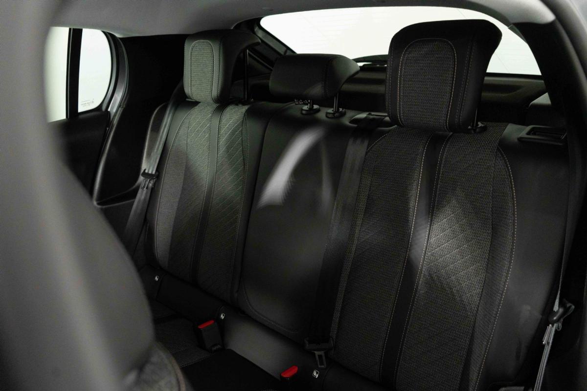 peugeot-208-2025-gasolina-1199cc
