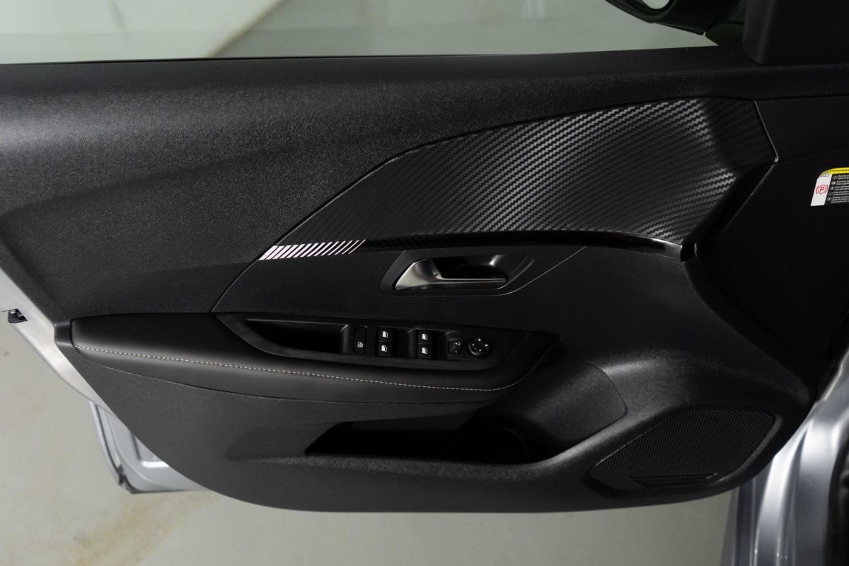peugeot-208-2025-gasolina-1199cc
