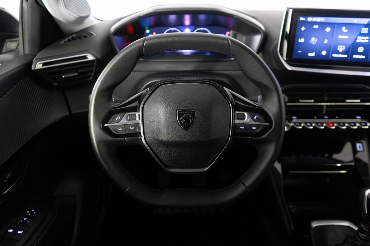 peugeot-208-2025-gasolina-1199cc