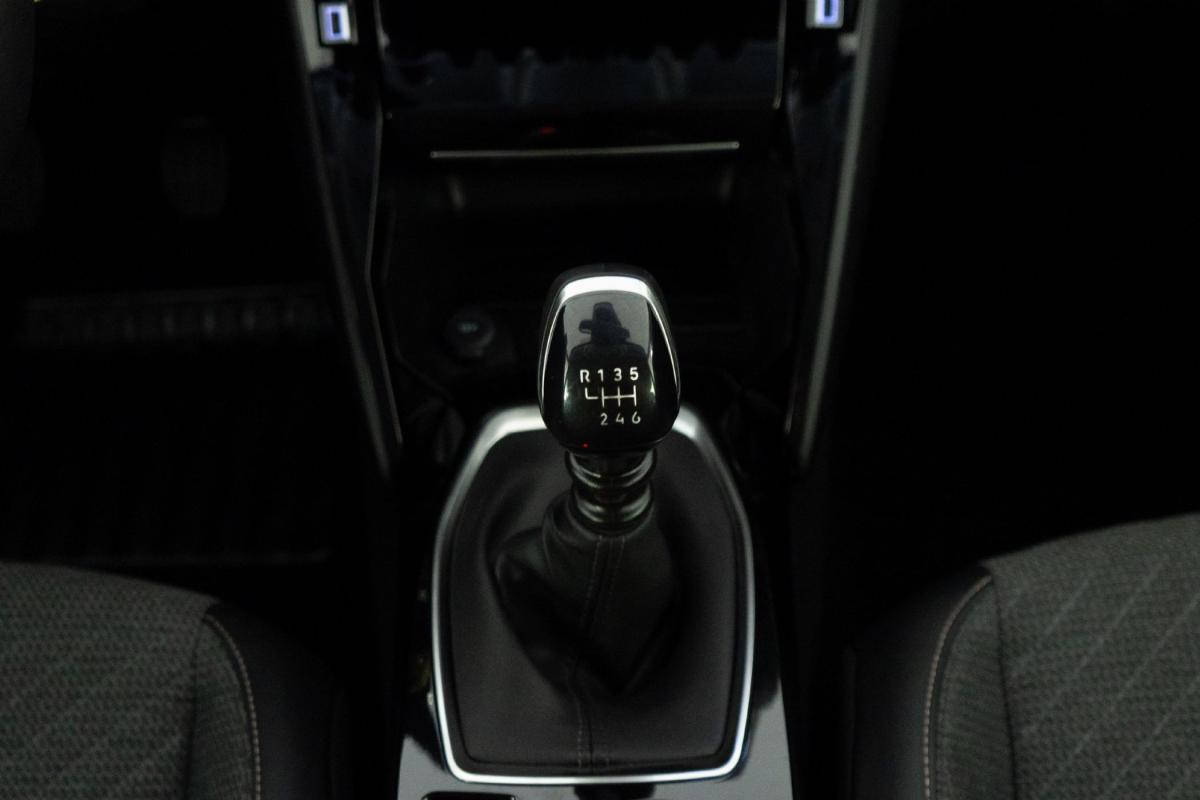 peugeot-208-2025-gasolina-1199cc
