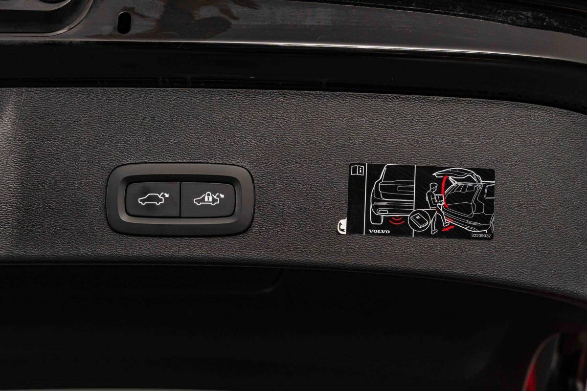 volvo-xc40-2021-hibrido-a-gasolina-1477cc