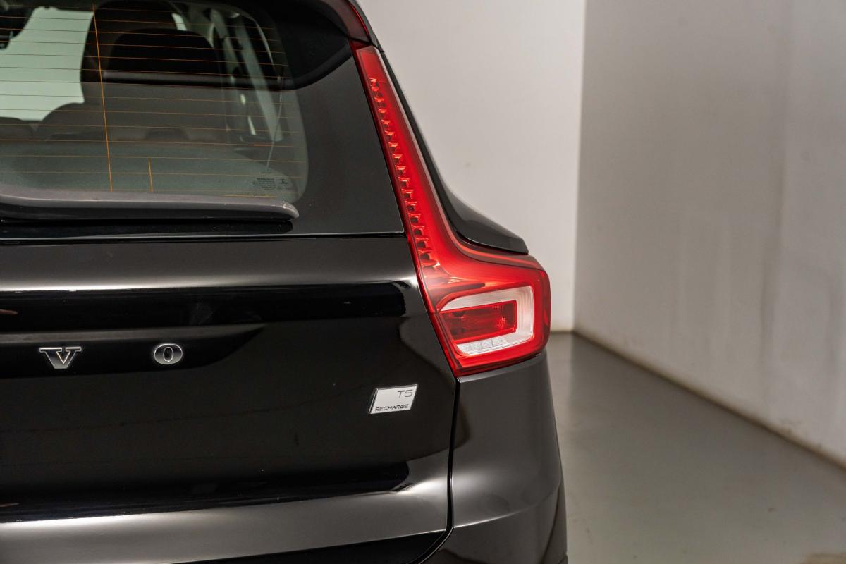 volvo-xc40-2021-hibrido-a-gasolina-1477cc