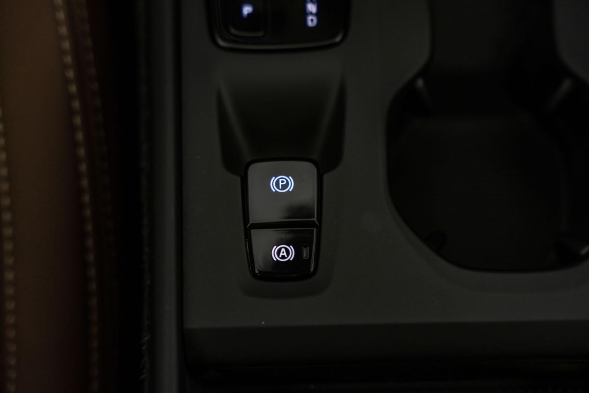 volvo-xc40-2021-hibrido-a-gasolina-1477cc