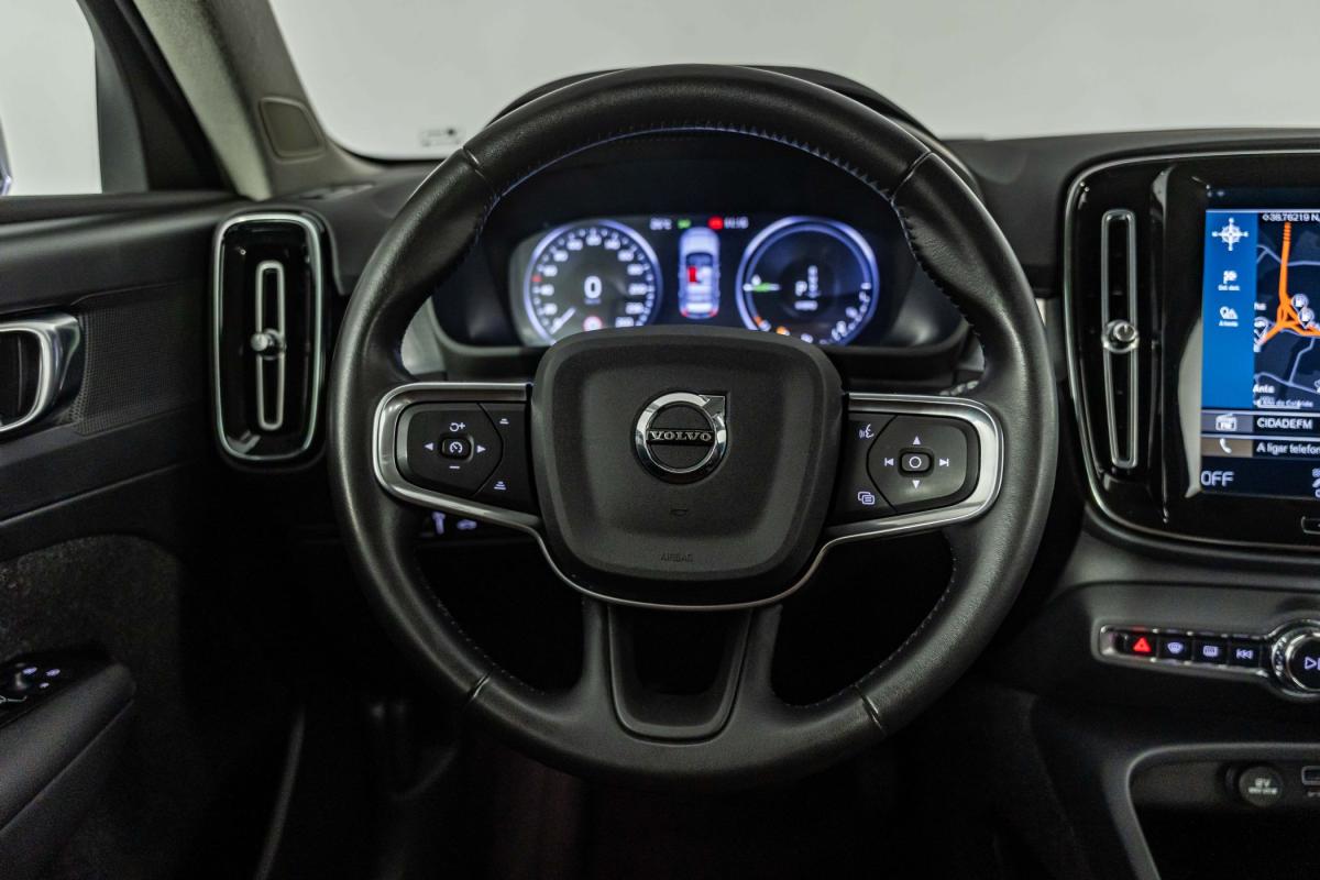 volvo-xc40-2021-hibrido-a-gasolina-1477cc
