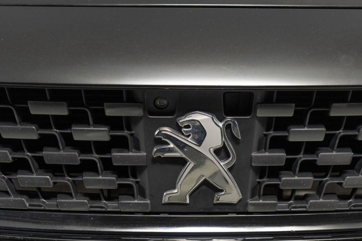 peugeot-508-sw-2021-hibrido-a-gasolina-1598cc