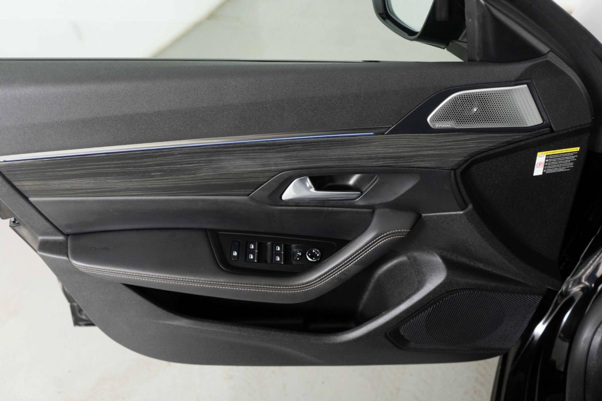 peugeot-508-sw-2021-hibrido-a-gasolina-1598cc