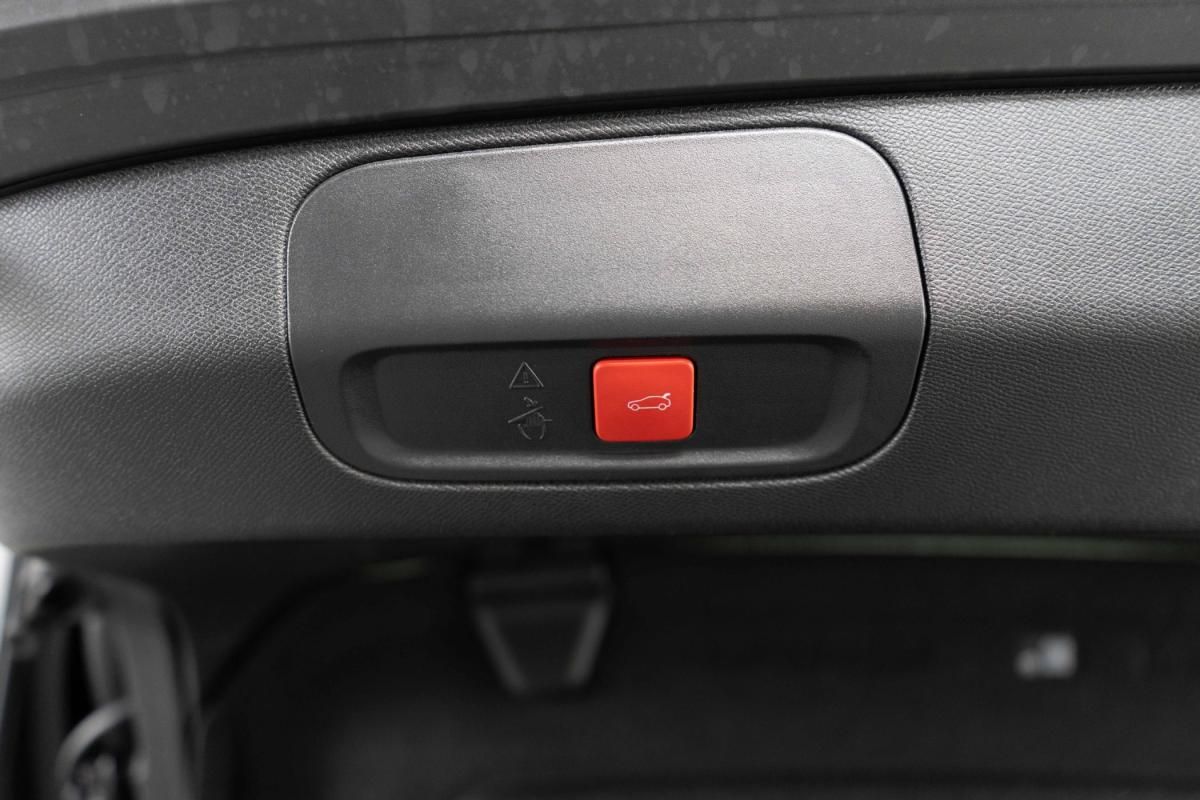 peugeot-408-2024-hibrido-a-gasolina-1598cc