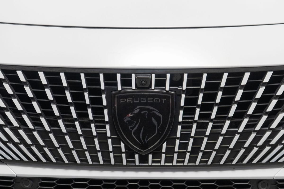 peugeot-408-2024-hibrido-a-gasolina-1598cc