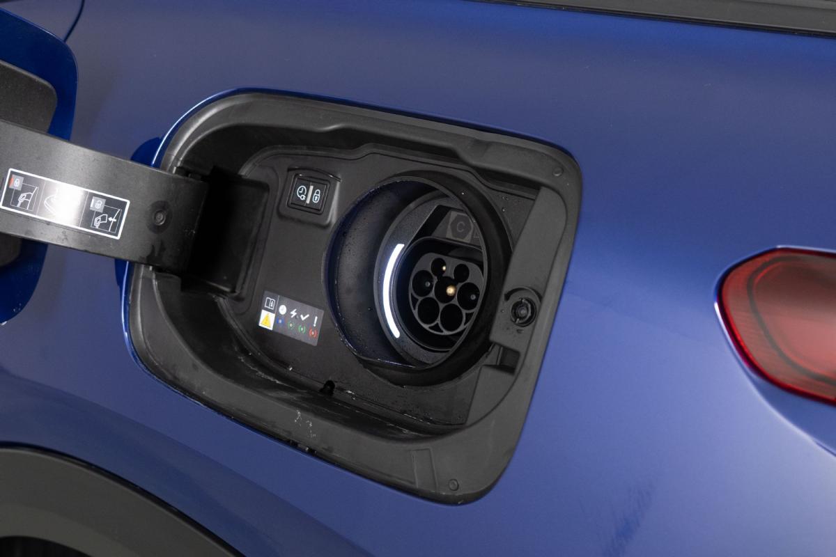 citroen-c5-x-2022-hibrido-a-gasolina-1598cc