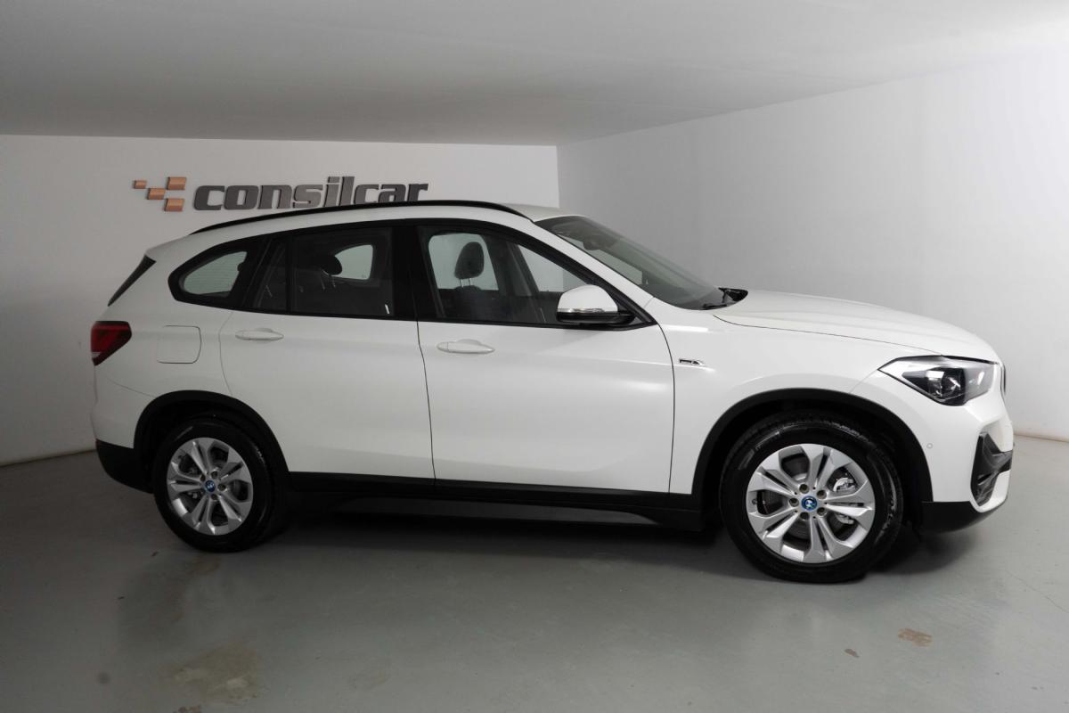 bmw-x1-2022-hibrido-a-gasolina-1499cc