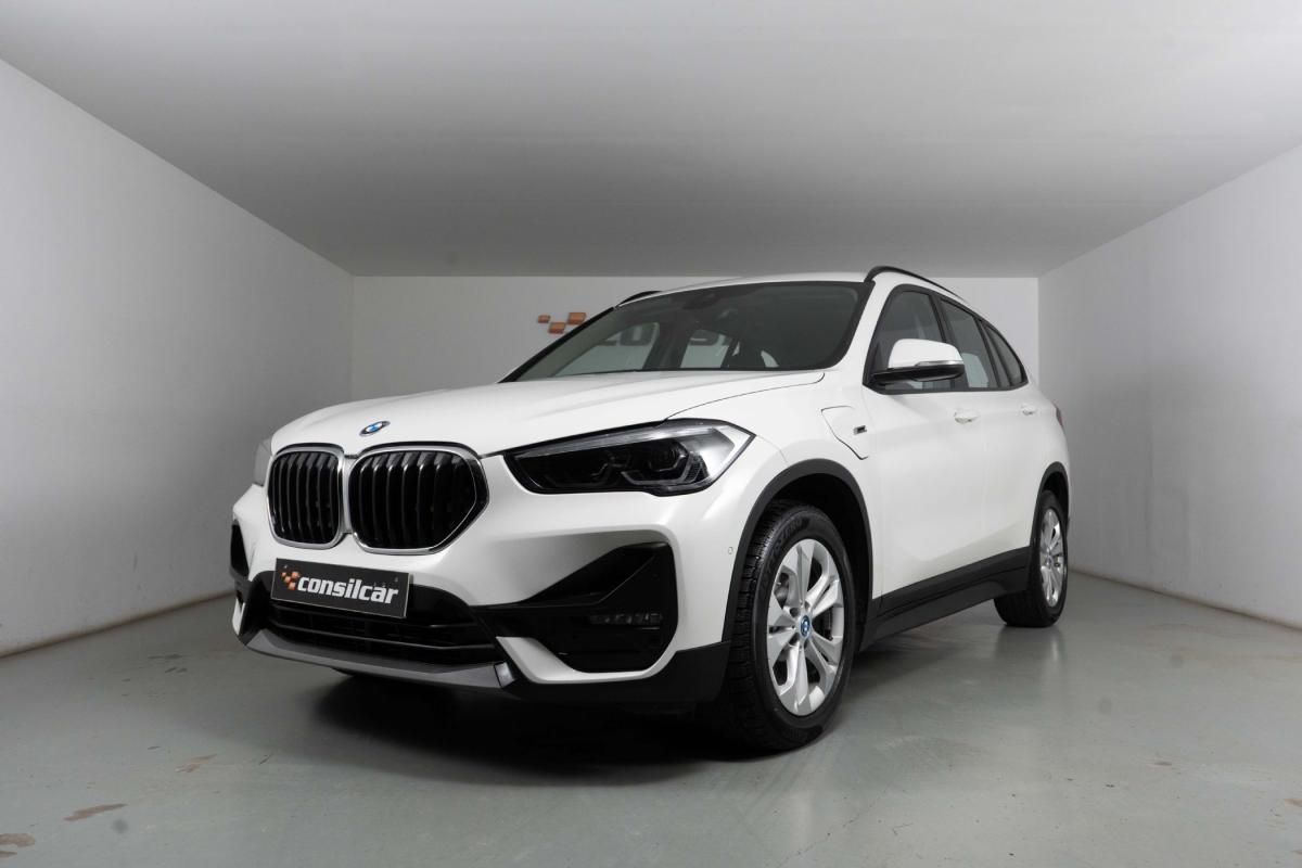 bmw-x1-2022-hibrido-a-gasolina-1499cc