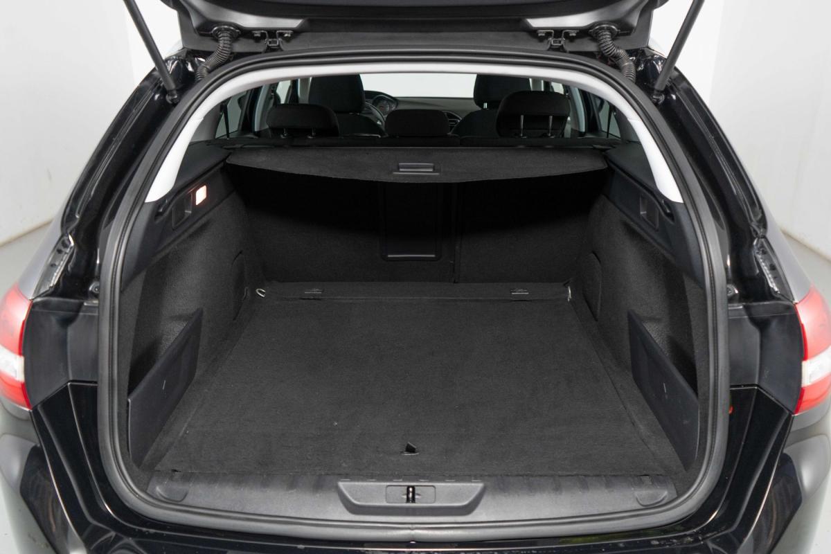 peugeot-308-sw-2016-diesel-1560cc