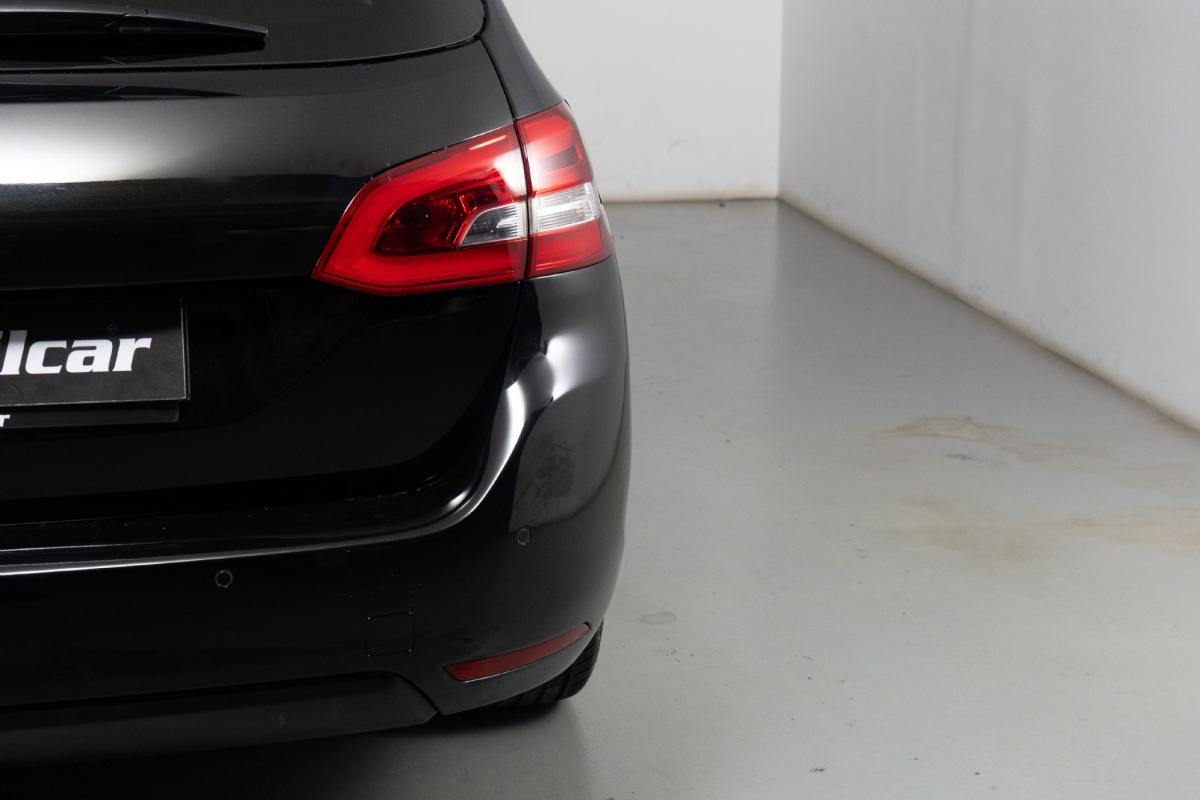 peugeot-308-sw-2016-diesel-1560cc