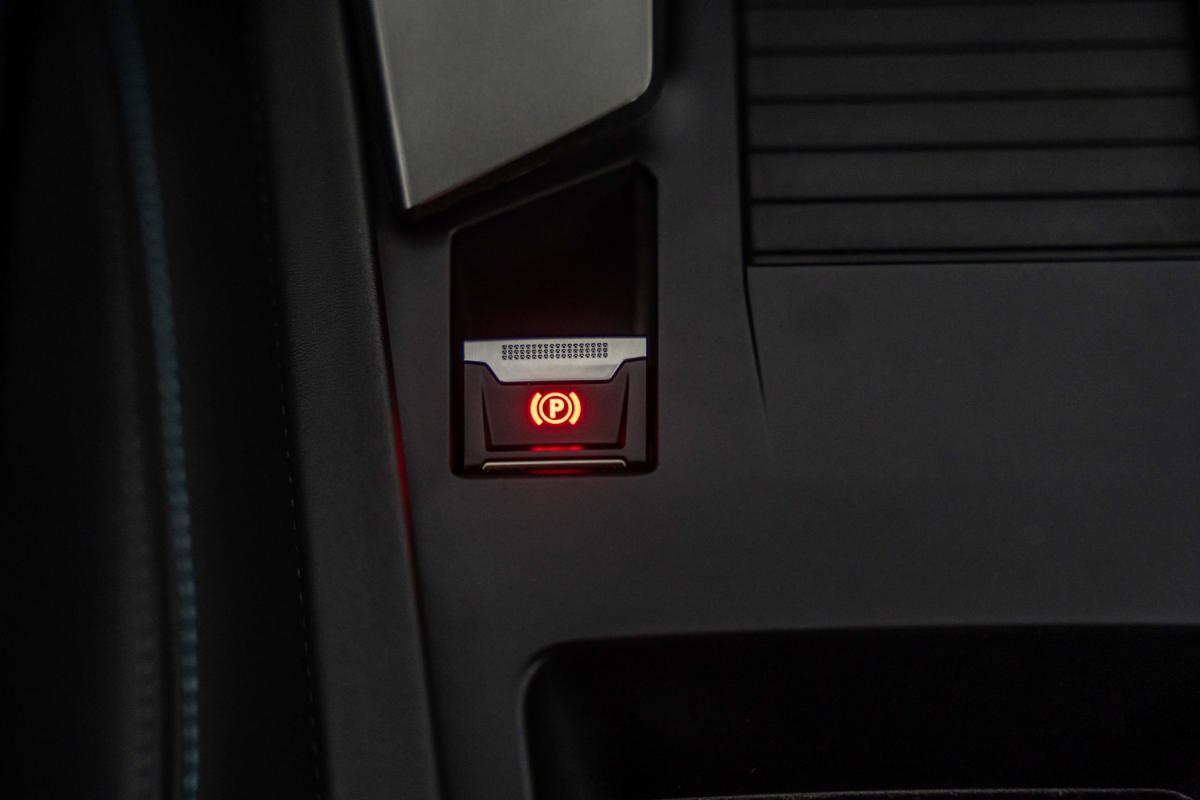 peugeot-308-sw-2024-gasolina-1199cc