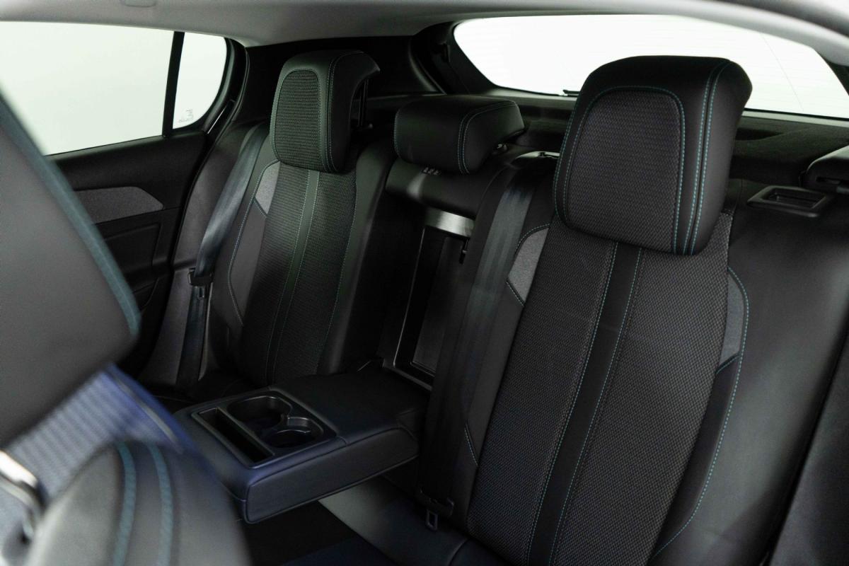 peugeot-308-2024-gasolina-1199cc
