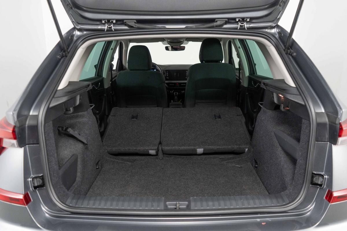 skoda-kamiq-2024-gasolina-999cc