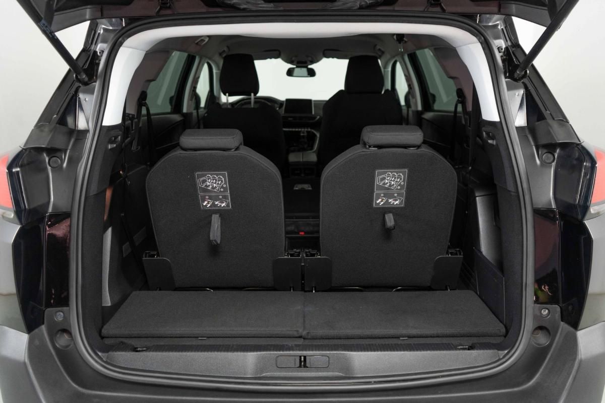 peugeot-5008-2019-gasolina-1199cc