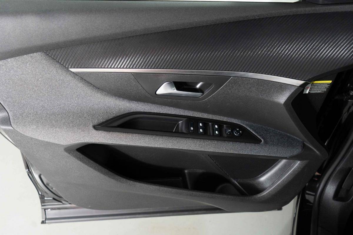 peugeot-5008-2019-gasolina-1199cc