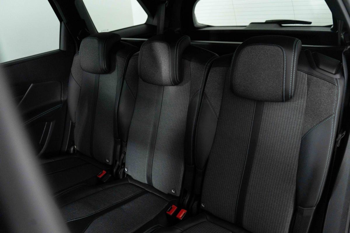 peugeot-5008-2024-gasolina-1199cc