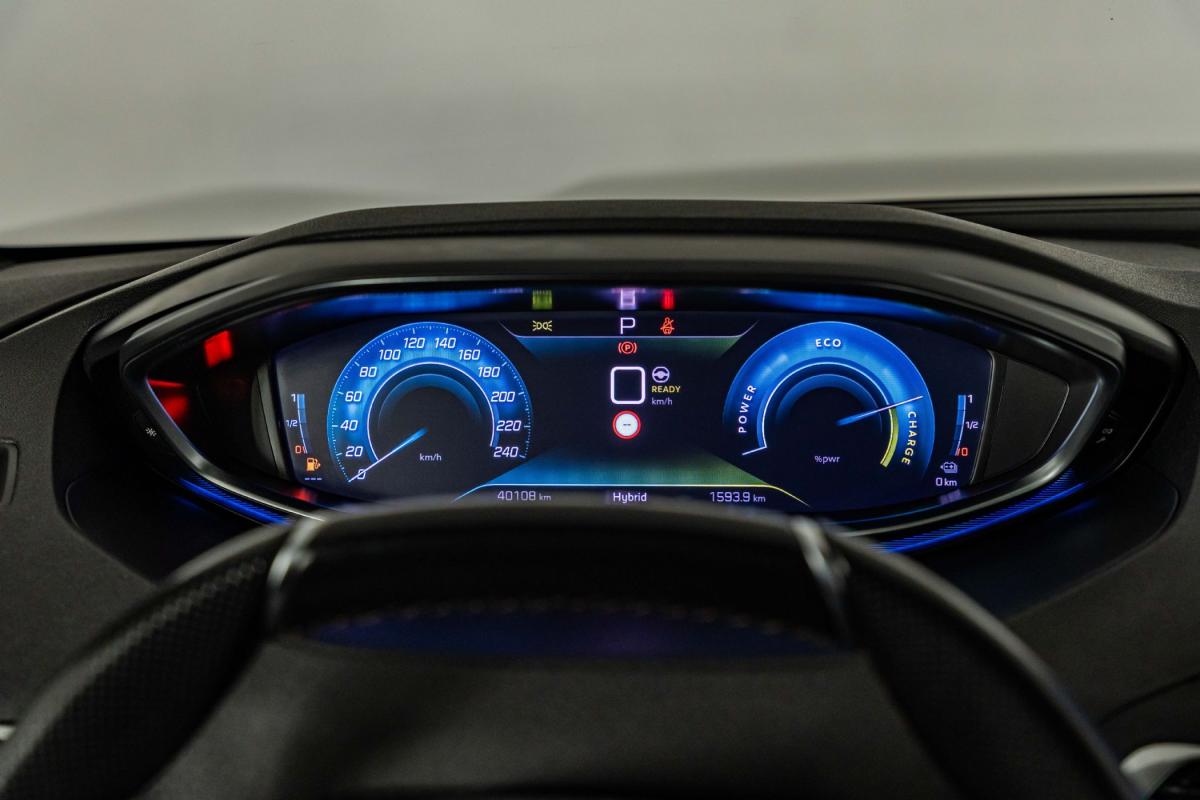 peugeot-3008-2022-hibrido-a-gasolina-1598cc