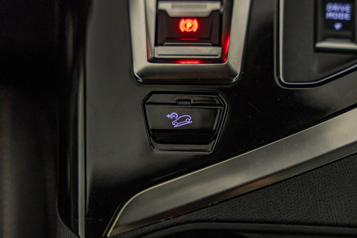 peugeot-3008-2022-hibrido-a-gasolina-1598cc