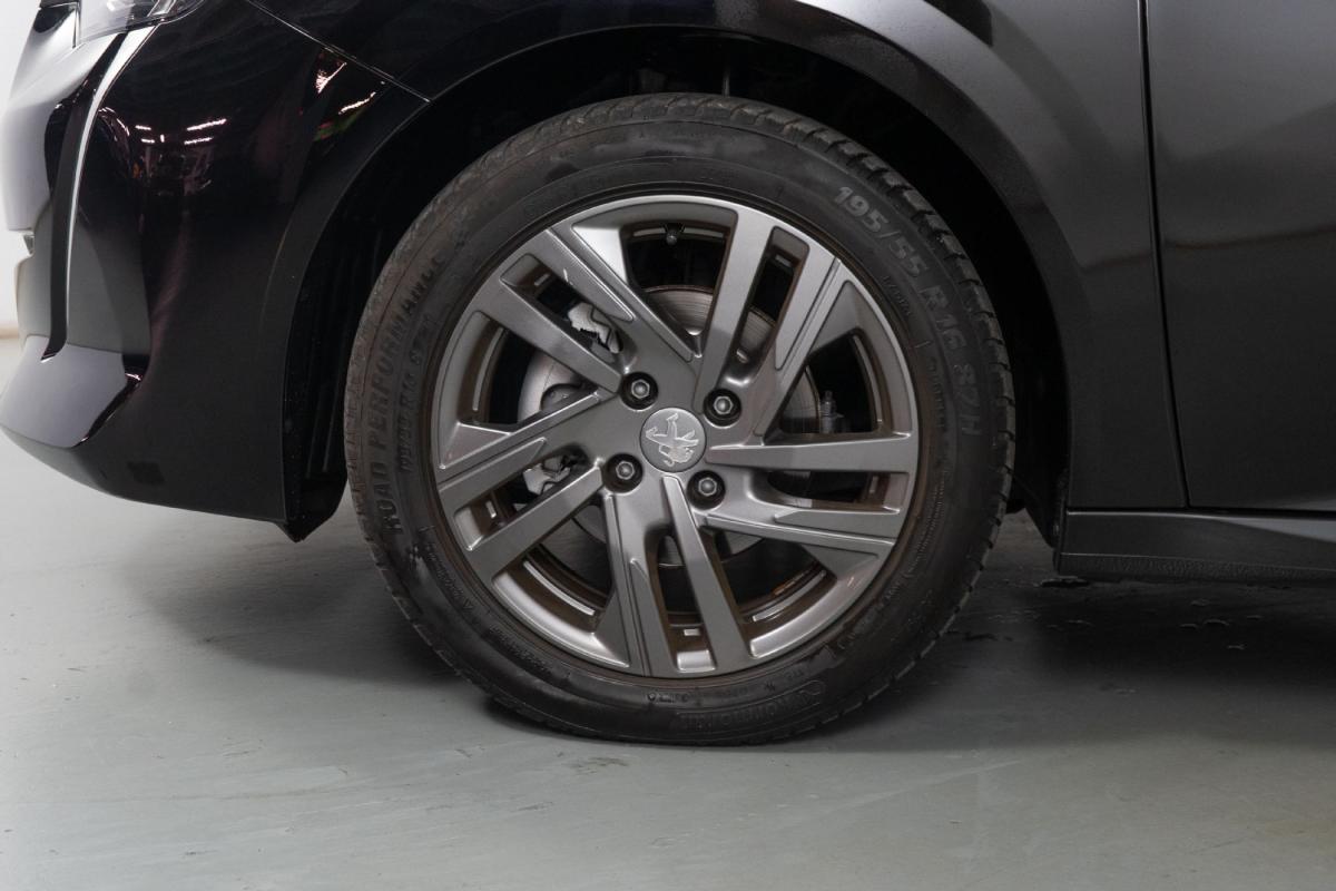 peugeot-208-2021-gasolina-1199cc