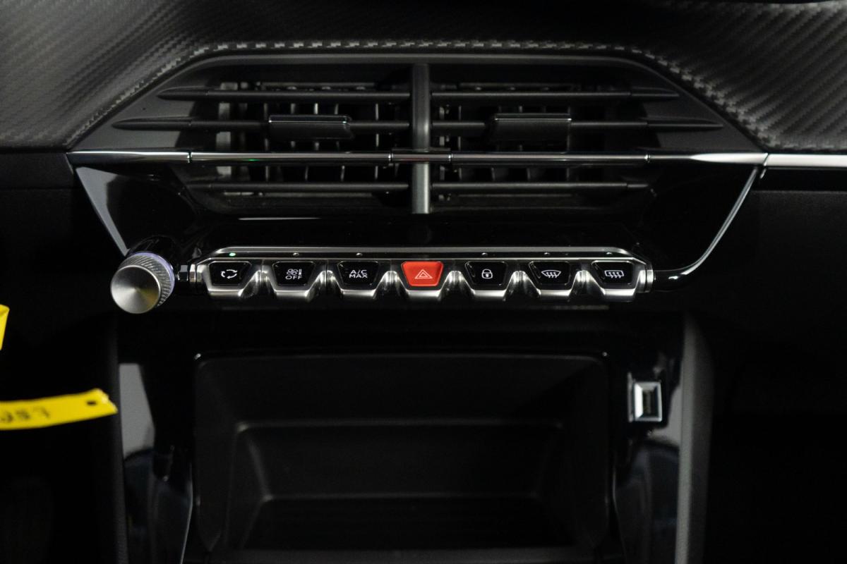 peugeot-208-2021-gasolina-1199cc
