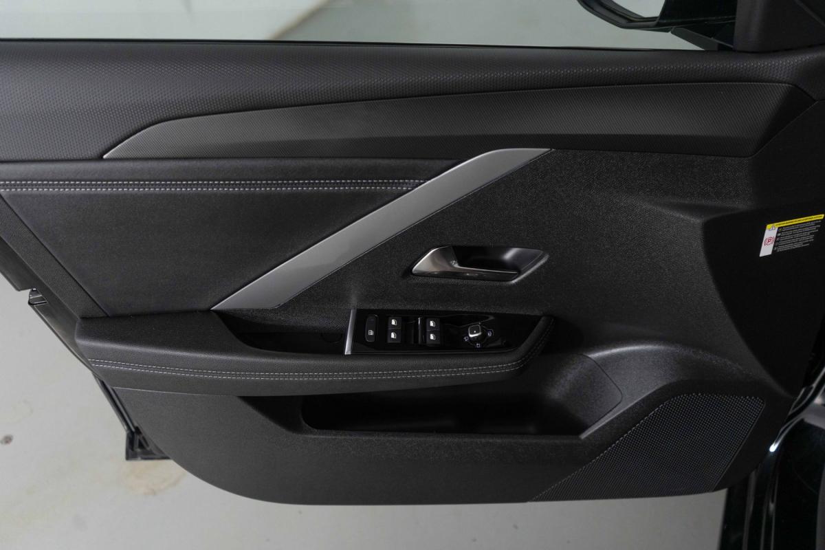 opel-astra-2024-hibrido-a-gasolina-1598cc