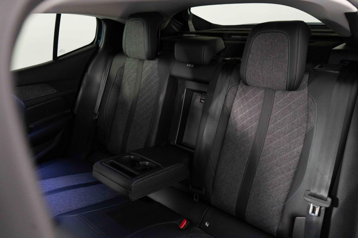 peugeot-408-2023-hibrido-a-gasolina-1598cc