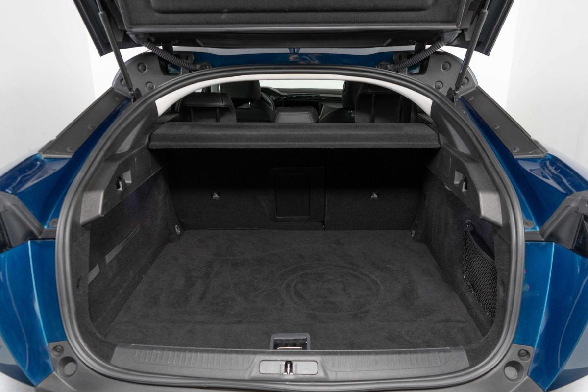 peugeot-408-2023-hibrido-a-gasolina-1598cc