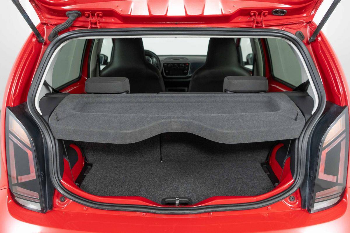 volkswagen-up-2018-gasolina-999cc